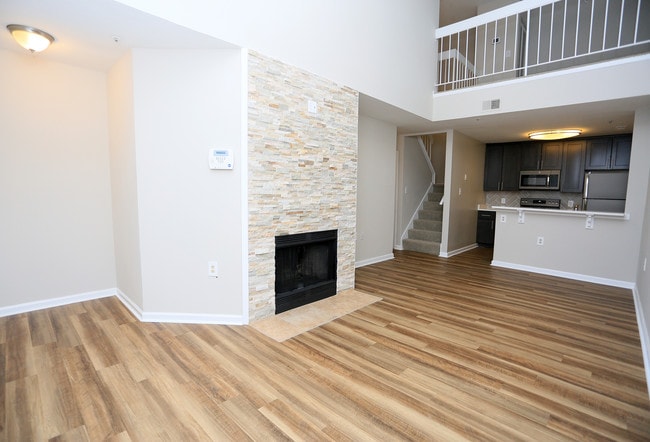 Ashton Green in Columbia, MD - Foto de edificio - Interior Photo