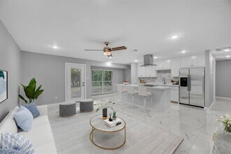 313 Clearwood Dr in Fort Worth, TX - Building Photo - Building Photo