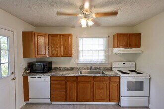 204 North Juniper Ave in Highland Springs, VA - Building Photo - Building Photo