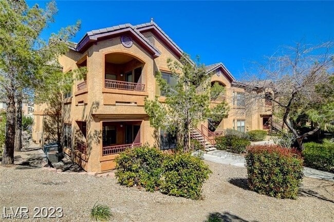 property at 8250 N Grand Canyon Dr