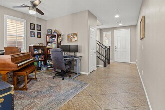 11225 Sweetstem Ct in Las Vegas, NV - Building Photo - Building Photo
