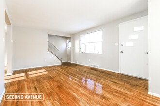 136 College Park Dr in Monroeville, PA - Building Photo - Building Photo
