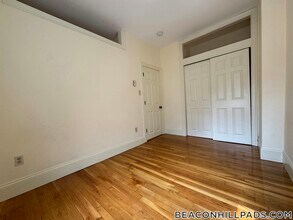 88 W Cedar St in Boston, MA - Foto de edificio - Building Photo