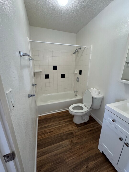 2355 Round Top Dr in Honolulu, HI - Building Photo