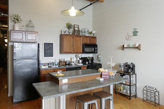 Hopson Flats in Grand Rapids, MI - Building Photo - Interior Photo