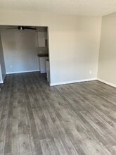 Royal Vista Apartments in Carson City, NV - Building Photo - Building Photo