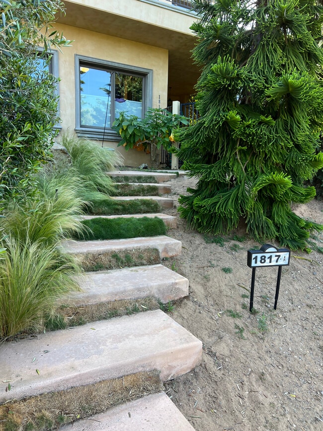 1817A Sheridan Rd, Unit Guest House in Encinitas, CA - Foto de edificio - Building Photo