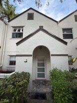 101 NE 8th Ave in Fort Lauderdale, FL - Building Photo