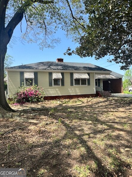 property at 201 Meadowdale Dr