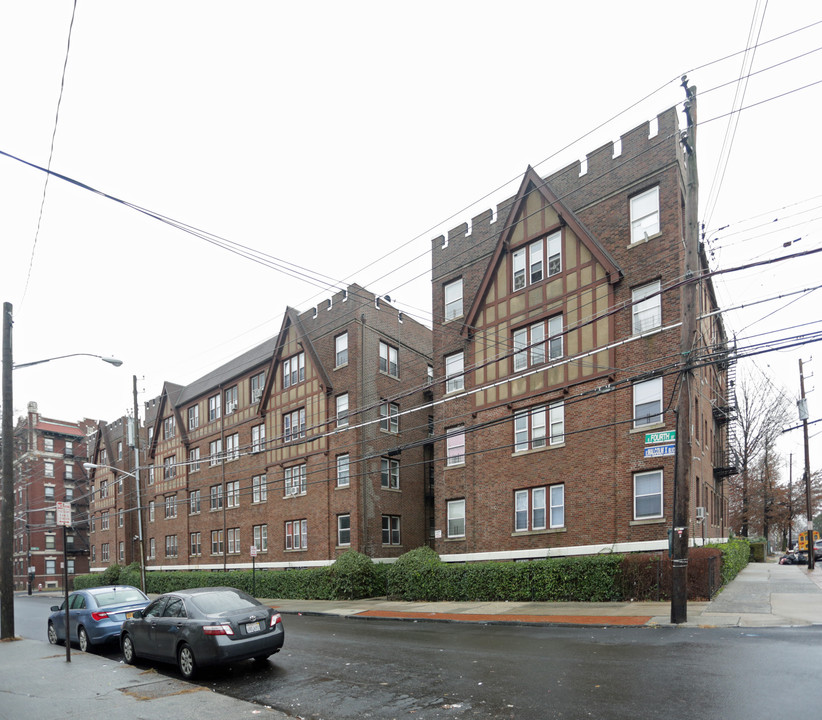 Wilson Court in Mount Vernon, NY - Building Photo