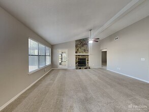 7084 Swamp Flower Ln in Jacksonville, FL - Building Photo - Building Photo