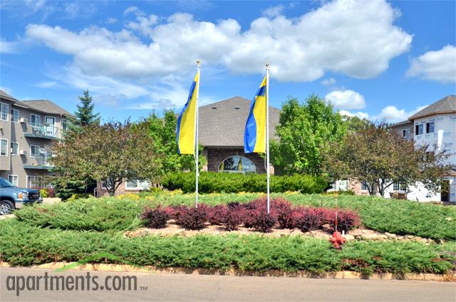 Edgewater Apartments in St. Cloud, MN - Foto de edificio - Building Photo