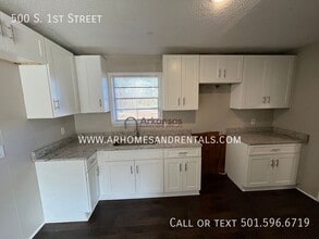 500 S 1st St in Austin, AR - Building Photo - Building Photo