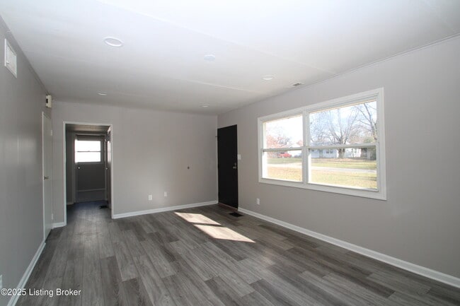 226 Flamingo Dr in Louisville, KY - Building Photo - Building Photo