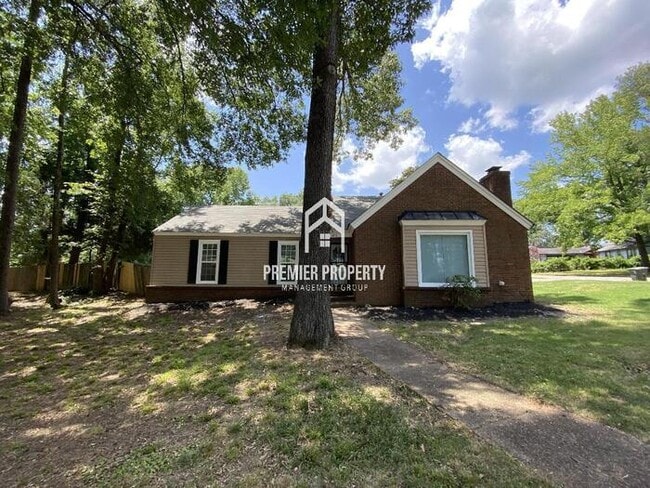 property at 3401 Hanna Dr