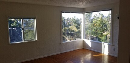 2112 Clifford St in Los Angeles, CA - Building Photo - Building Photo