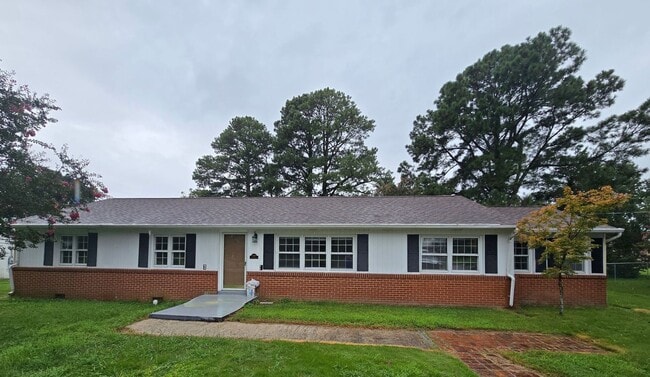 property at 3824 River Rd