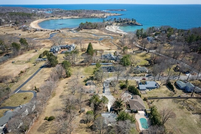 5 Victoria Rd in Manchester by the Sea, MA - Building Photo - Building Photo