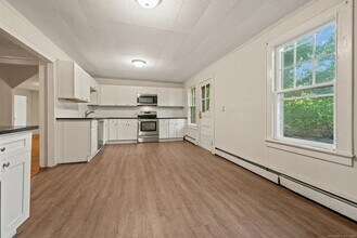 1281 Durham Rd in Madison, CT - Building Photo - Building Photo
