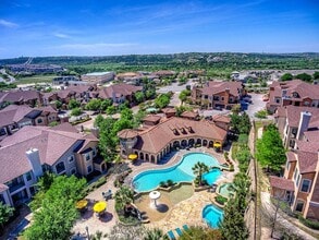 Estates at Canyon Ridge in San Antonio, TX - Building Photo - Building Photo