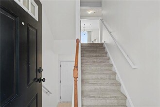 102 Weatherstone Square Dr in Woodstock, GA - Building Photo - Building Photo