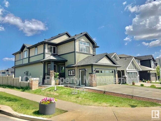 21936-21986 86 Ave NW in Edmonton, AB - Building Photo - Building Photo