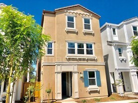 113 Ashton Wy in Pleasant Hill, CA - Building Photo