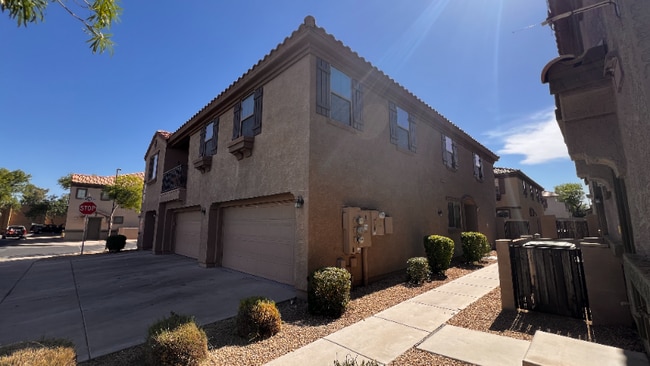 1436 N 80th Dr in Phoenix, AZ - Building Photo - Building Photo