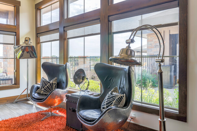 5IFTYONE Traden Heights in Stillwater, OK - Foto de edificio - Interior Photo