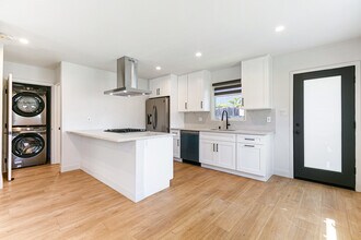 10418 Regent St in Los Angeles, CA - Building Photo - Building Photo