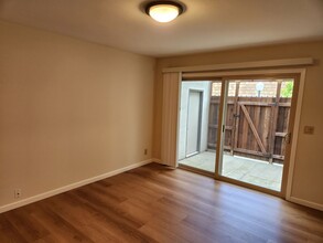 1725 Holland Cir in Walnut Creek, CA - Building Photo - Building Photo