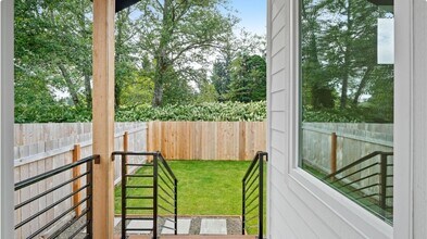 205 W Harriman St in Aberdeen, WA - Building Photo - Building Photo