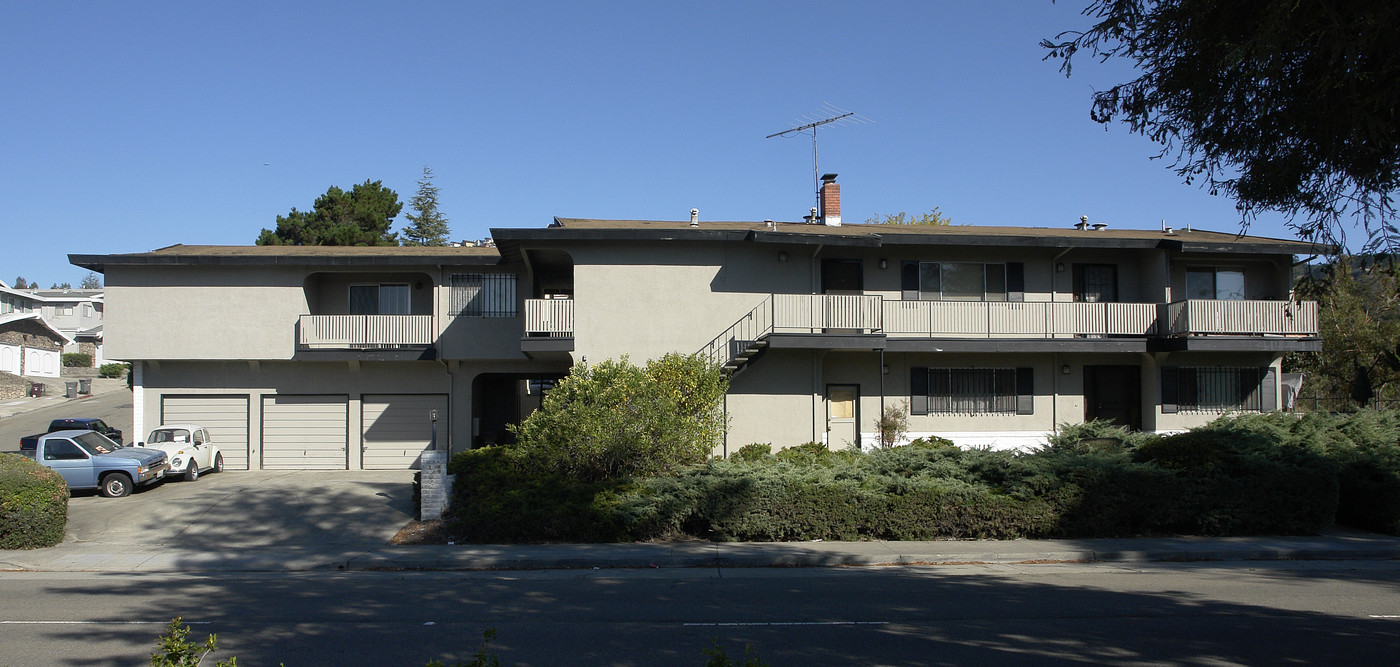 4303 Rilea Way in Oakland, CA - Building Photo