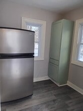 145 E Addison St in Jackson, MI - Building Photo - Building Photo