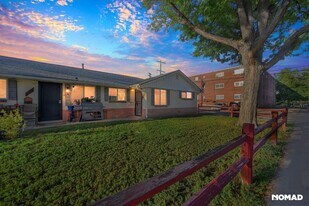 8960 E 12th Ave in Aurora, CO - Building Photo