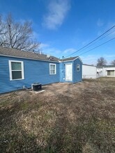2336 N Estelle Ave in Wichita, KS - Building Photo - Building Photo