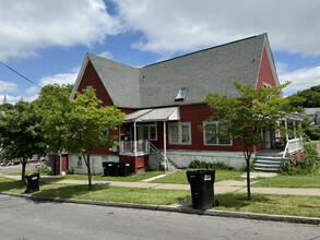 500 Highland Ave in Syracuse, NY - Foto de edificio - Building Photo