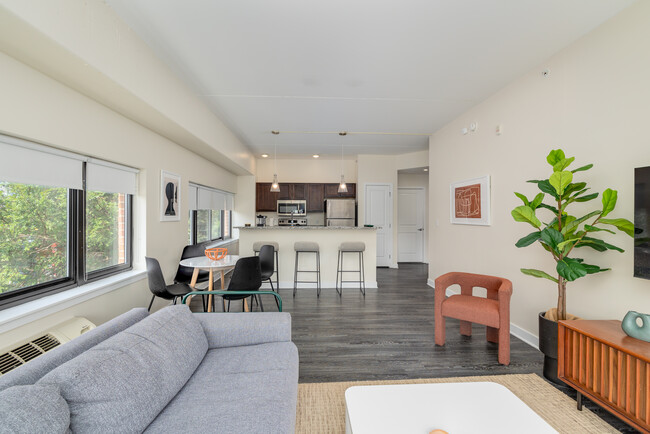 Head House Flats in Philadelphia, PA - Building Photo - Interior Photo