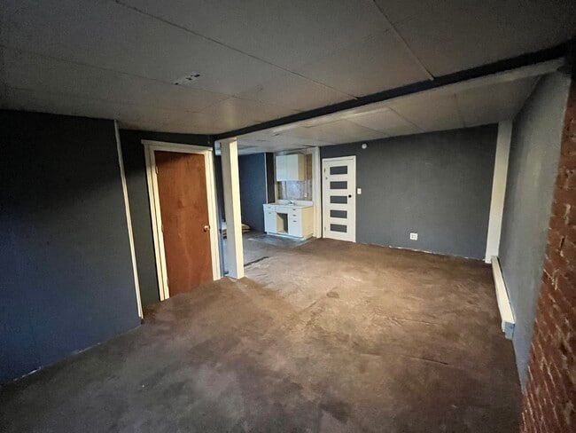 33 W Commerce St, Unit # B in Chambersburg, PA - Building Photo - Building Photo