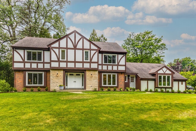 property at 1441 Lawrence Ave