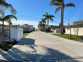 718 Williams Drive in Huntington Beach, CA - Building Photo - Building Photo