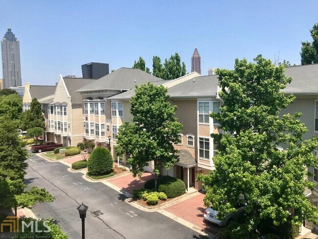 375 Highland Ave NE-Unit -902 in Atlanta, GA - Building Photo - Building Photo