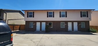 1922 N Salem Ave in Pueblo, CO - Building Photo