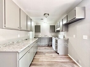 721 NW 114th St in Oklahoma City, OK - Building Photo - Building Photo