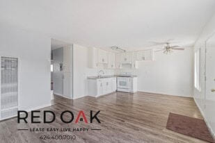 9210 Somerset Blvd in Bellflower, CA - Building Photo