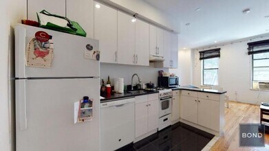 1413 2nd Ave in New York, NY - Building Photo - Building Photo