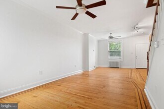 3881 Manor St in Philadelphia, PA - Building Photo - Building Photo