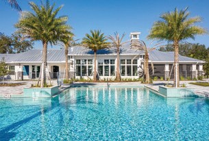 Venice Isles Luxury Apartments in Venice, FL - Building Photo