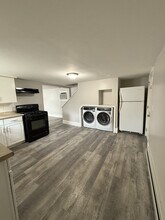 142 Pleasant St in Dracut, MA - Building Photo - Building Photo