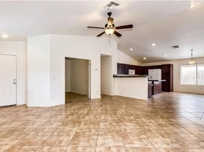 4040 S Summer Ct in Gilbert, AZ - Foto de edificio - Building Photo